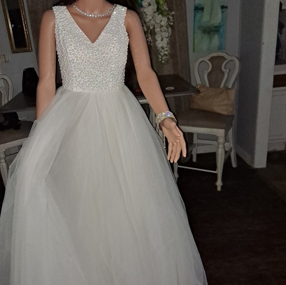 Sherri Hill Dresses & Skirts - Sherri Hill Gown size 4